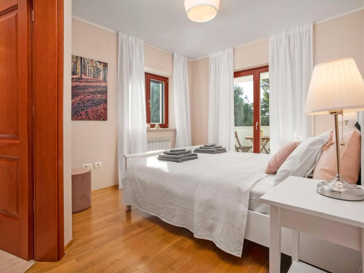 Holiday Home Villa Beach Front By Interhome Savudrija Eksteriør bilde